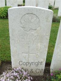 Etaples Military Cemetery - Billingham, Alfred